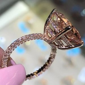NEW 6 carat 18k Rose gold morganite Ring